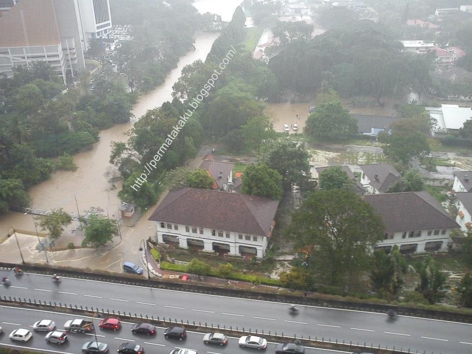 terbaru!!6 gambar sekitar banjir di kuala lumpur!  permata DUNIA
