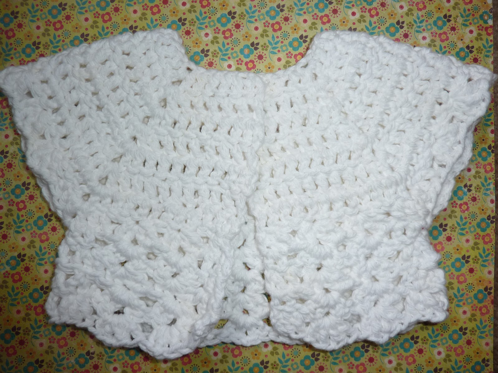 How to Crochet a Baby Sweater/Cardigan - Cat&apos;s One Piece Wonder 3