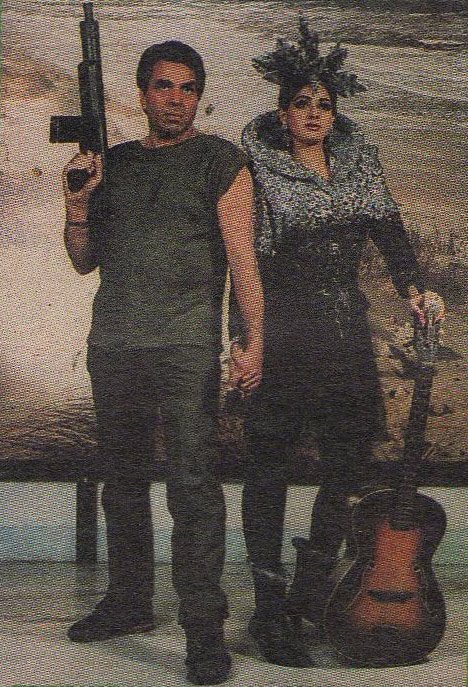 Dharmendra, Sridevi in Nakaband...