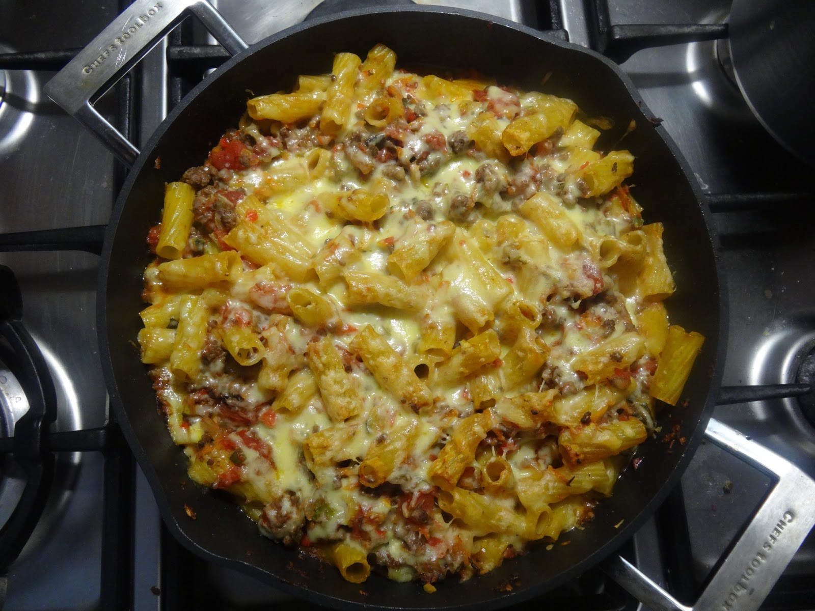 leftleg designs One Pot Mince & Pasta Bake