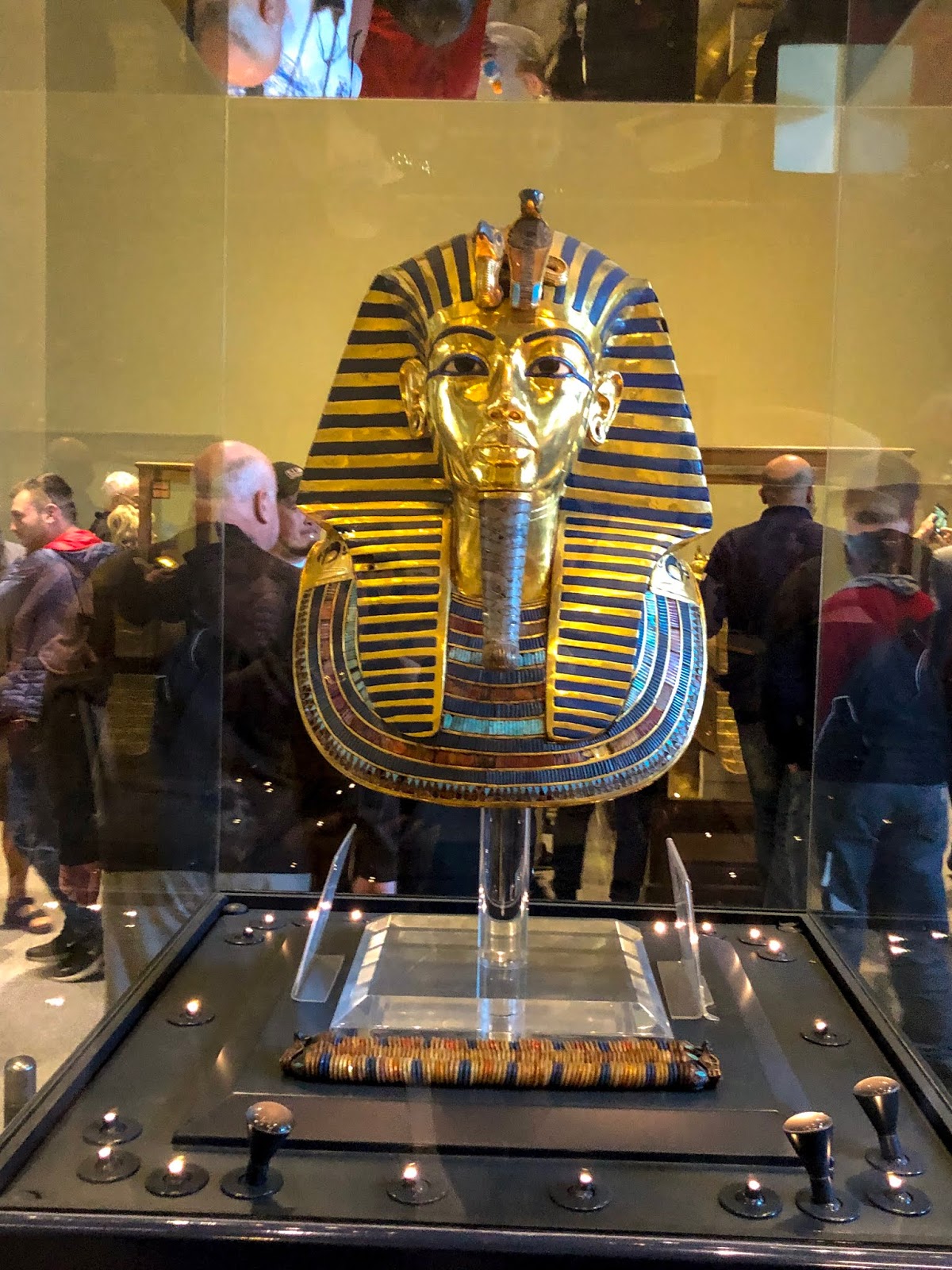tutankamon ölüm maskesi