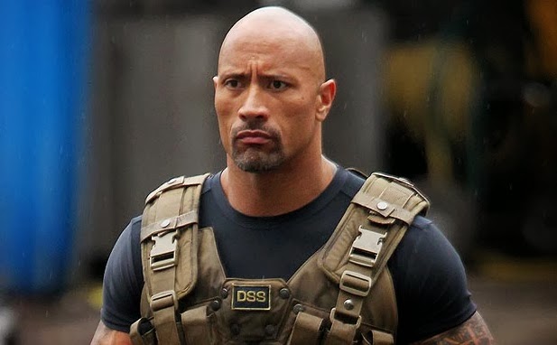 صورة ذا روك تزين غلاف أحدث عدد بمجلة للياقة البدنية (صورة) The+Rock+3