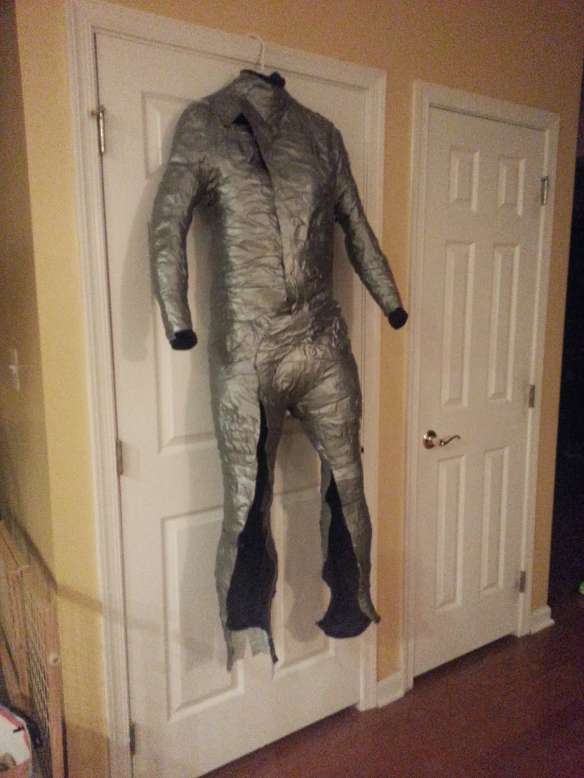 Parts and Krafts Duct Tape Mannequin Build