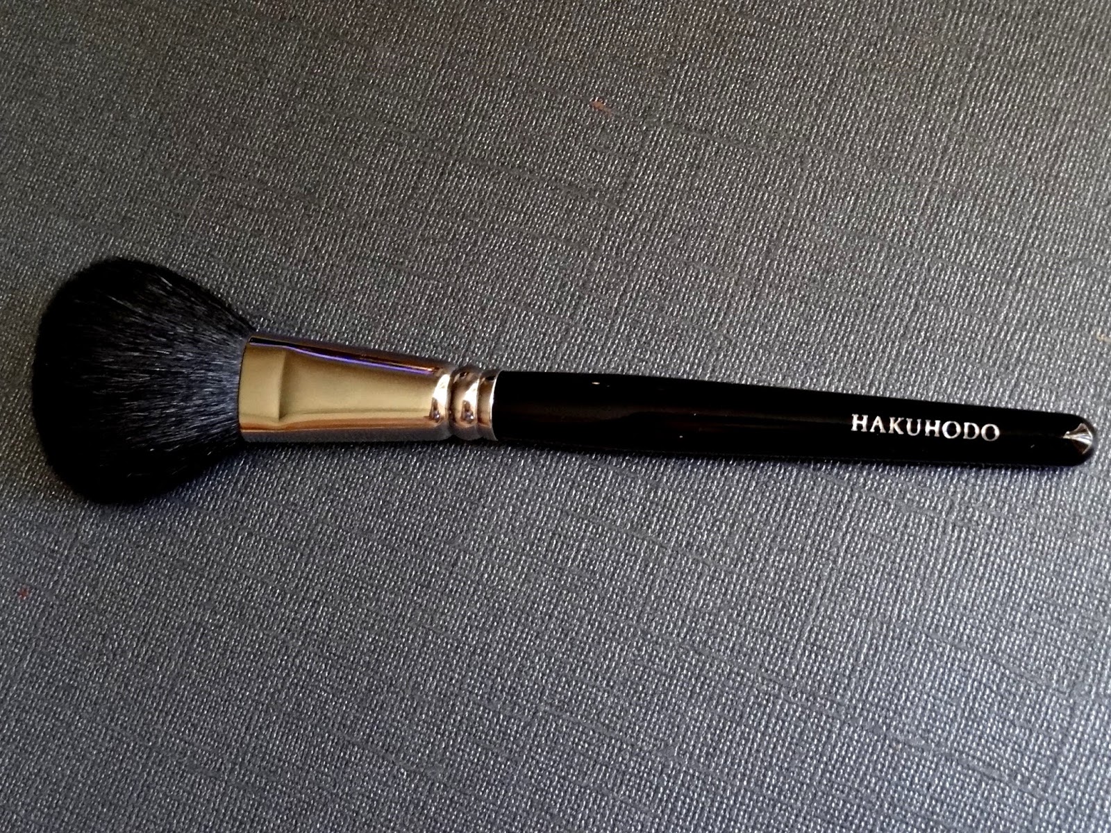 Makeup, Beauty and More Hakuhodo K022 Powder Brush Review, Photos