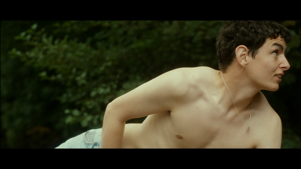 Sean Kelly - Naked in "Summer" .