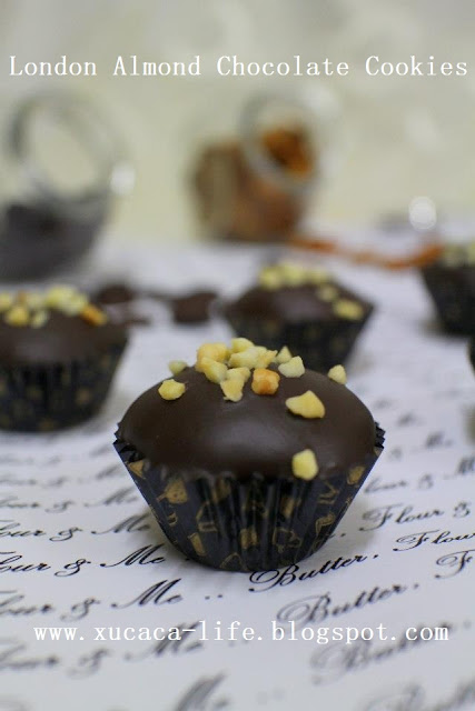 Butter . Flour &amp; Me 爱的心灵之约: London Almond Chocolate Cookies