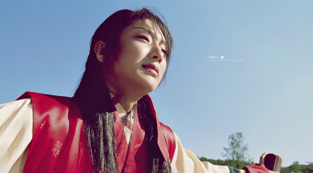 영화 왕의 남자 속 공길 |