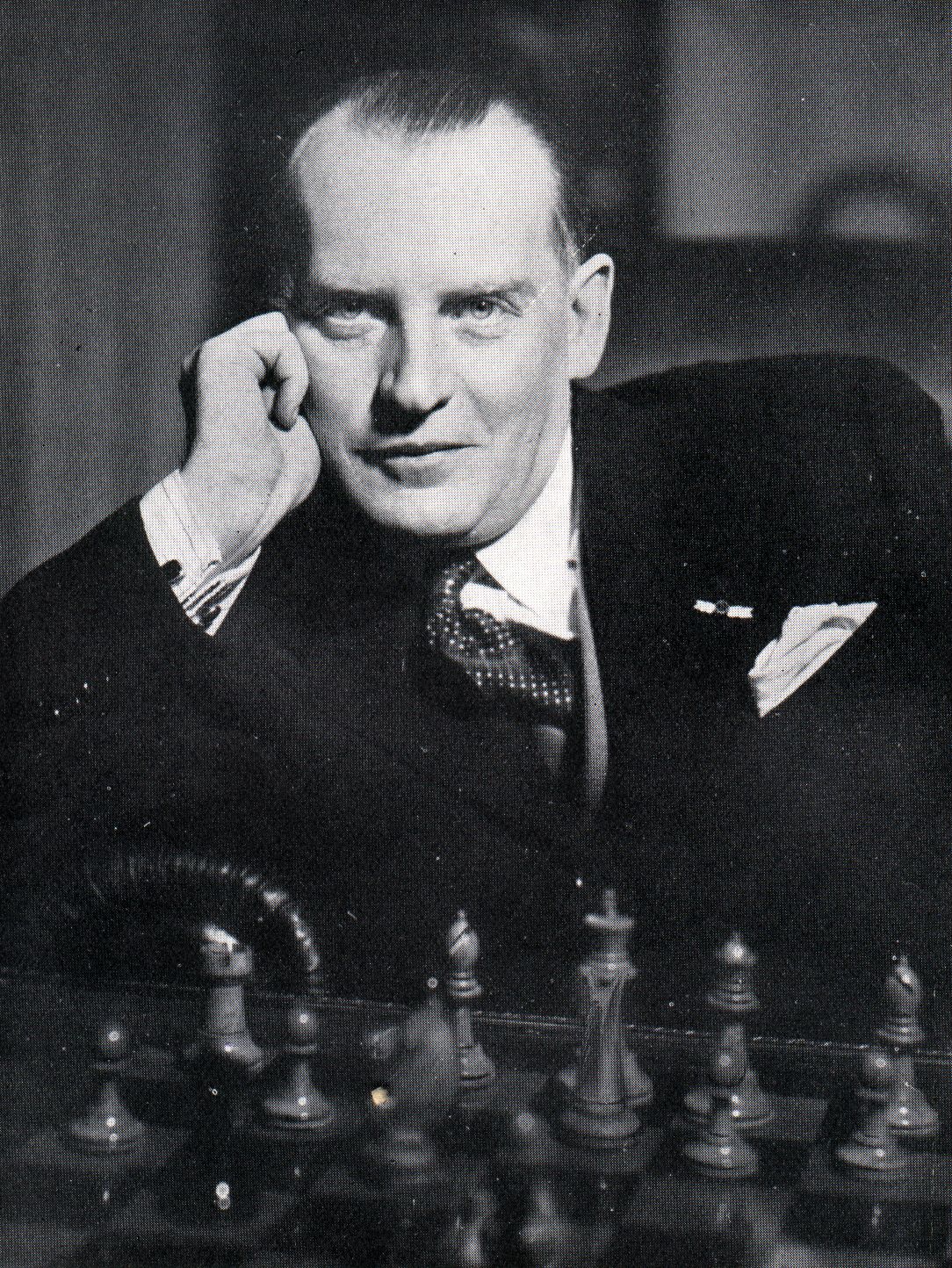 Alekhine Explains His Greatest Positional Masterpiece - Best Of