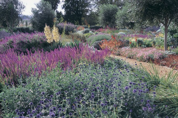 Glimpse of Style: A gallery and garden visit