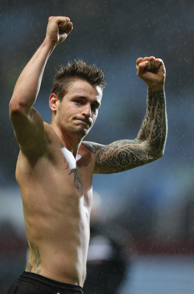 Mathieu%252BDebuchy%252BAston%252BVilla%252Bv%252BNewcastle%252BUnited%252BRlgBZrcN4mZl.jpg
