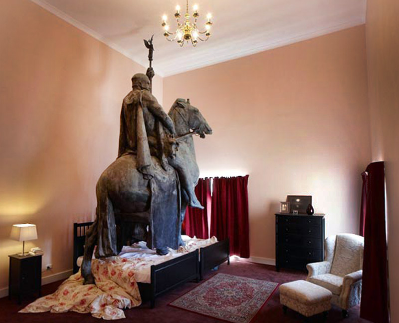 Building Collector FullSize Statues Indoors