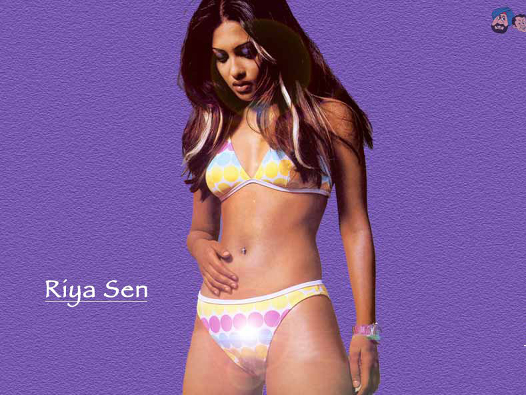 riya sen hot bikini