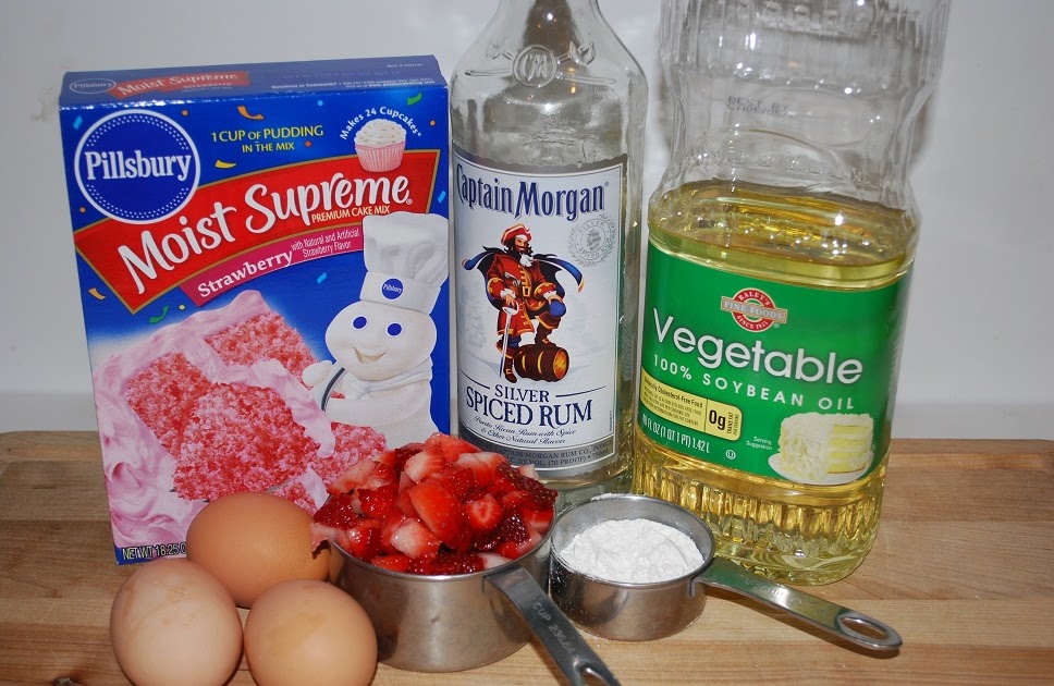 Gourmet Rooster Strawberry Daiquiri Cake