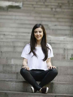 Biografi dan Foto Profil Ozge Gurel saat Masih Unyu Pemain Cinta di Musim Cherry Trans TV Biografi dan Foto Profil Ozge Gurel saat Masih Unyu Pemain Cinta di Musim Cherry Trans TV