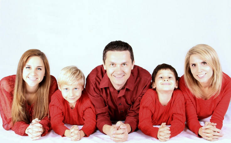 Gambar 30 Contoh Foto Keluarga Ide Unik Lucu Seringkali