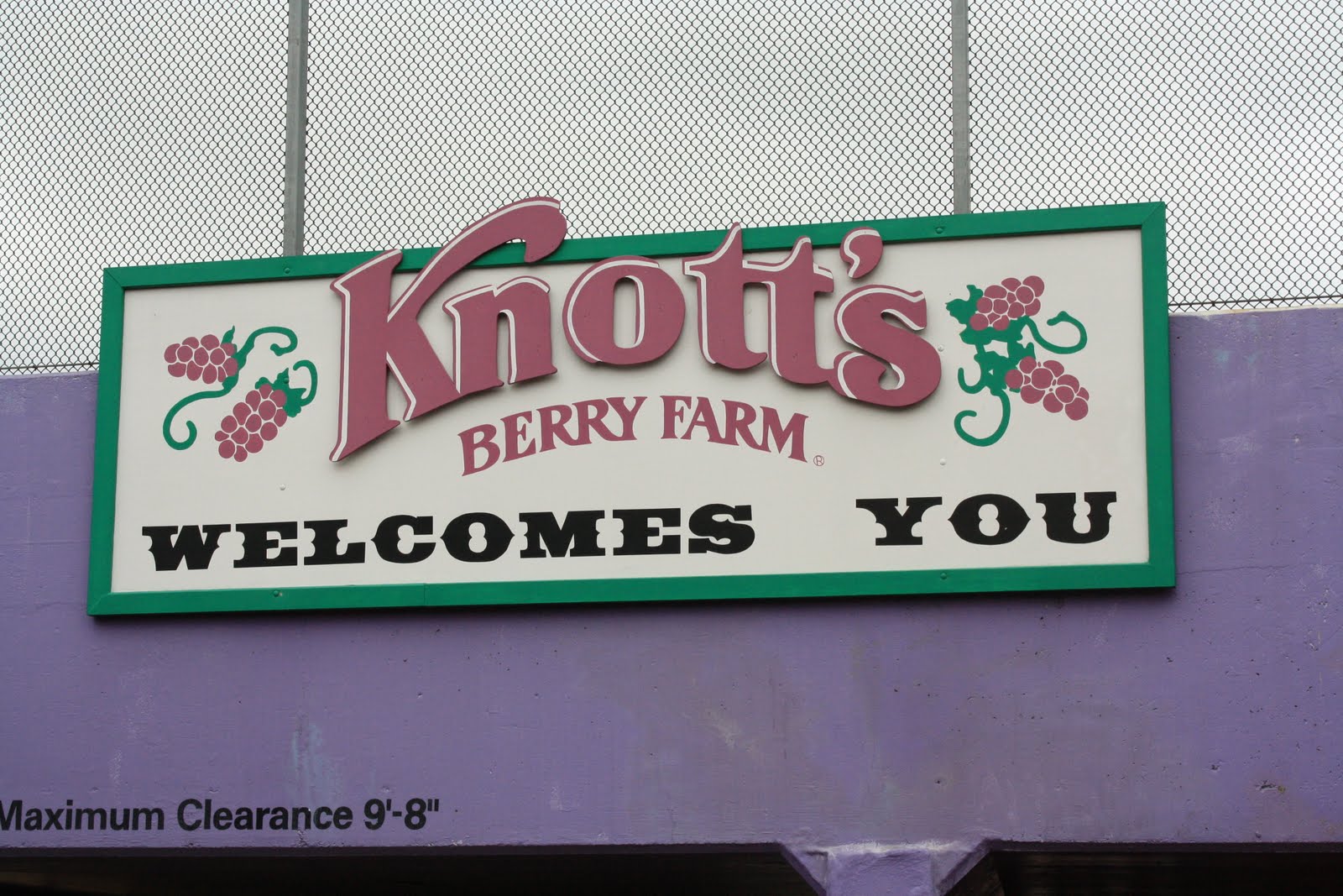 I'd Rather Be Eating The Foods of Knott's Berry Farm