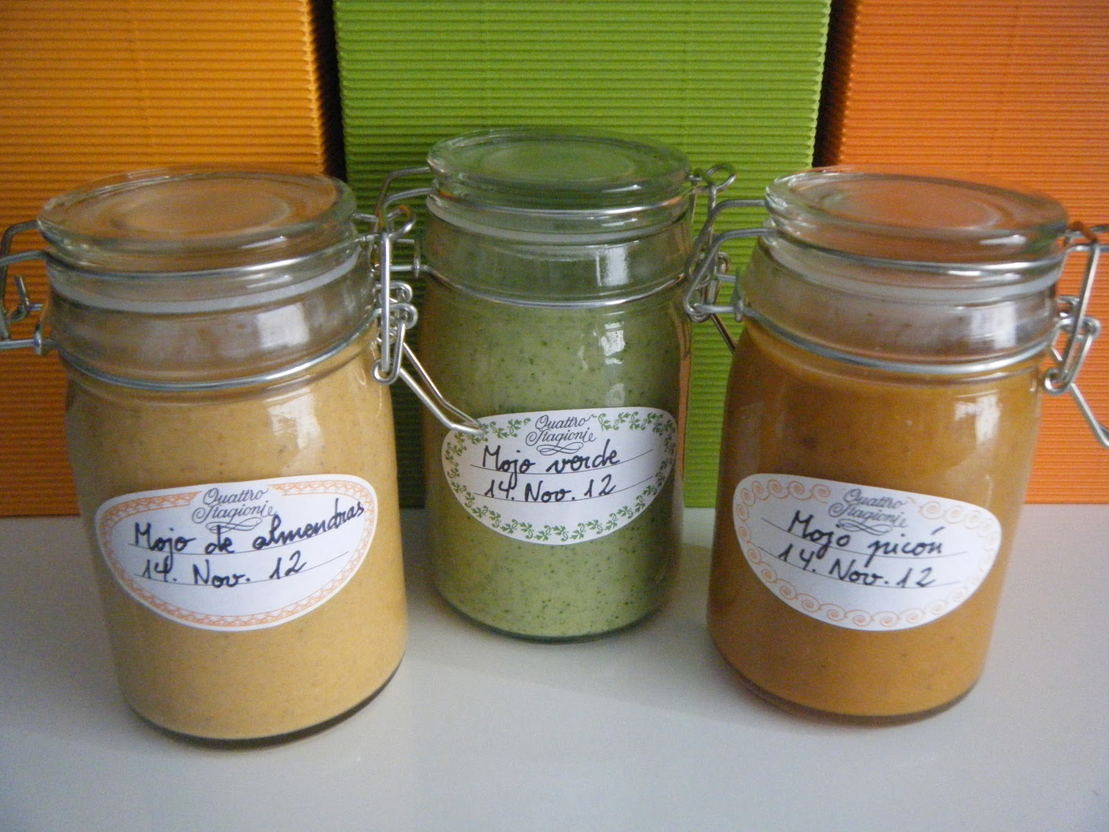 Tomillo, laurel y otras cosas de comer.: TRÍO DE MOJOS PARA REGALAR