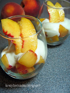 yellow-flesh-peach-yoghurt