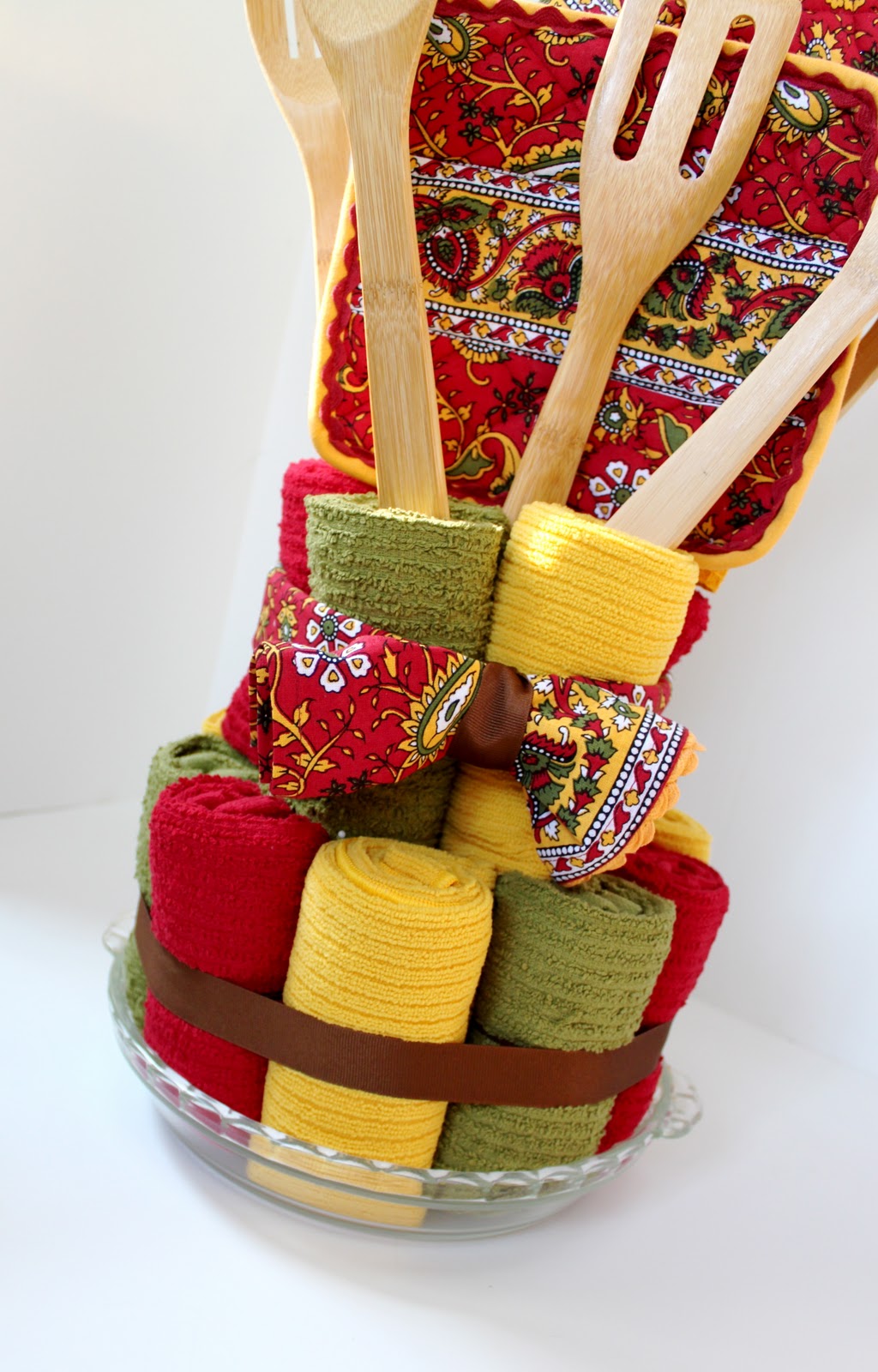 Dish Towel Cake A Bridal Shower Gift The Cottage Mama