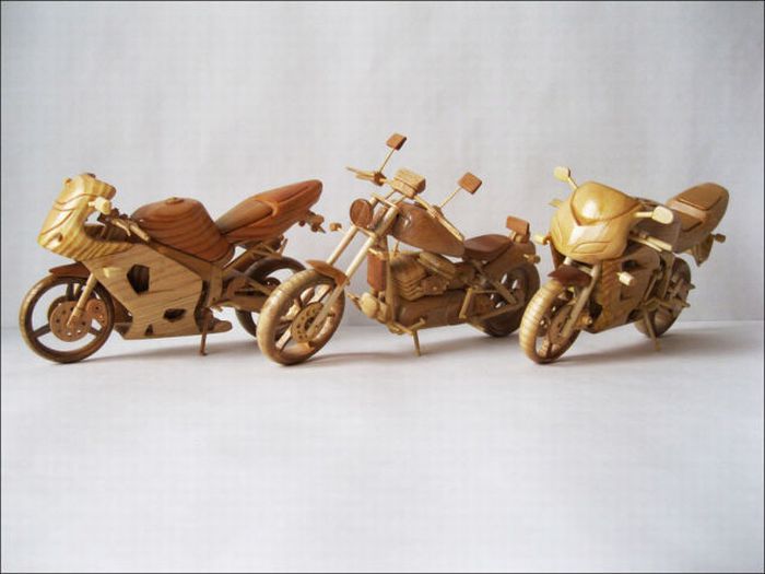 இது எப்படி இருக்கிறது  - Page 2 Wooden_Miniature_Motorcycles_03