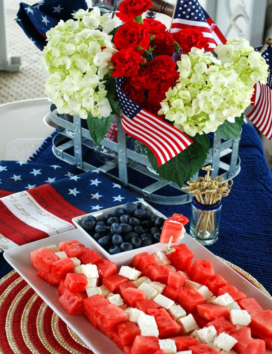 A Touch of Southern Grace Memorial Day Tablescapes