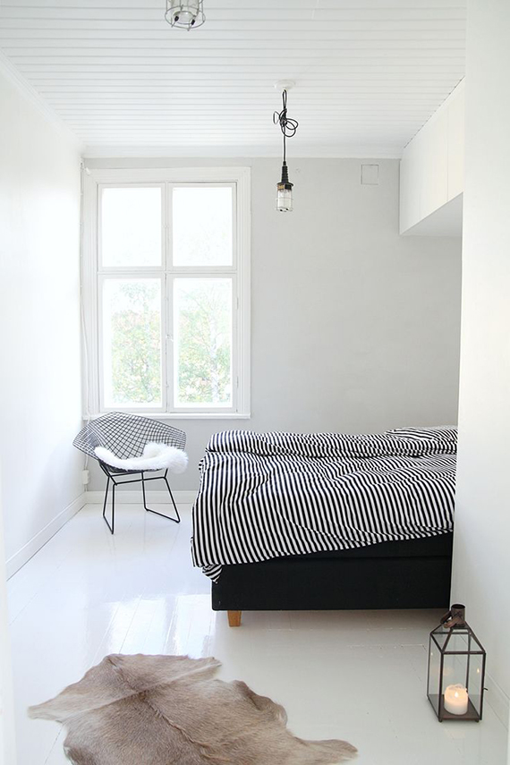 Soothing minimalist bedrooms for a simple life | Image via Maiju Saw
