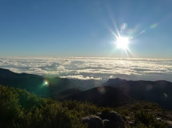 Pico da Bandeira - 15/07/2011  (por C&R)