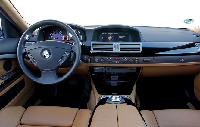 2015 BMW 7 Series Image 2015 BMW 7 Series Image
