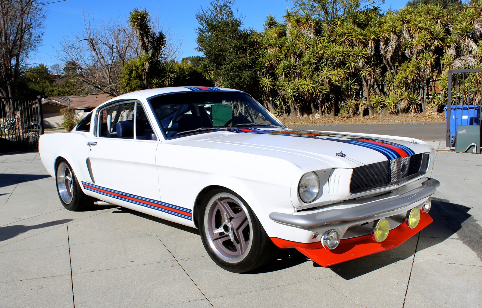 Covering Classic Cars Pure Vision�s Martini Mustang T5R