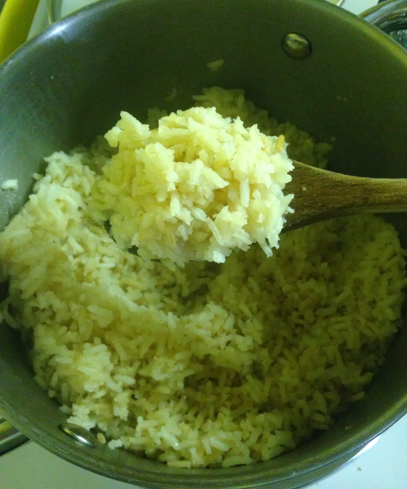 NonSticky Garlic Rice