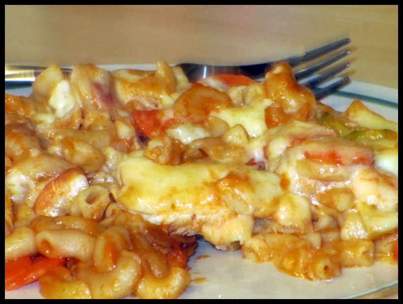 Qu'estce qui mijote chez Nance Macaroni au poulet