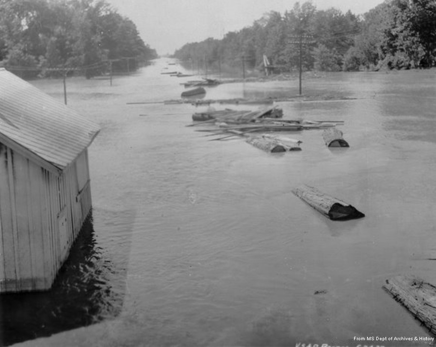 OilElectric Vicksburg, Shreveport & Louisiana Railroad Flooded