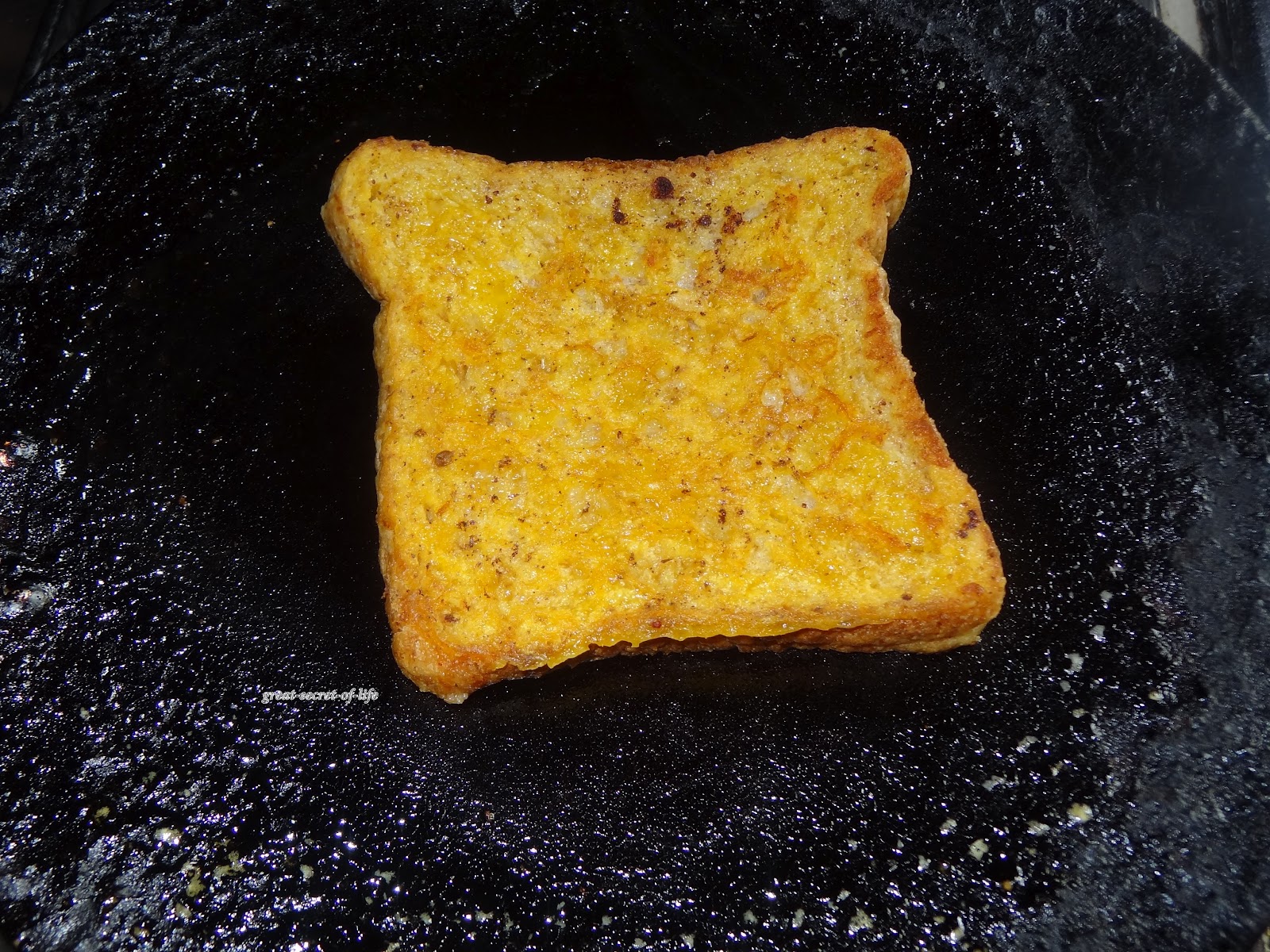 Vegetarian French Toast (with custard powder) Sweeter Version Great