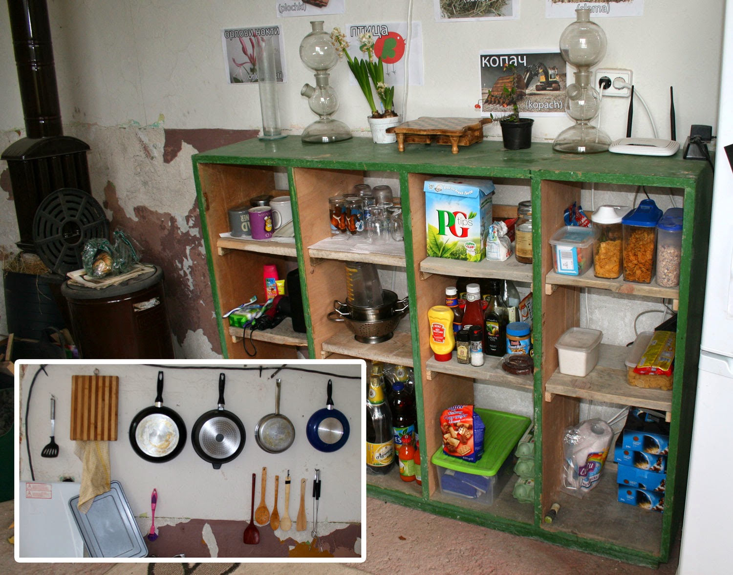 Kitchen stuff nicely tidied Kitchen stuff nicely tidied