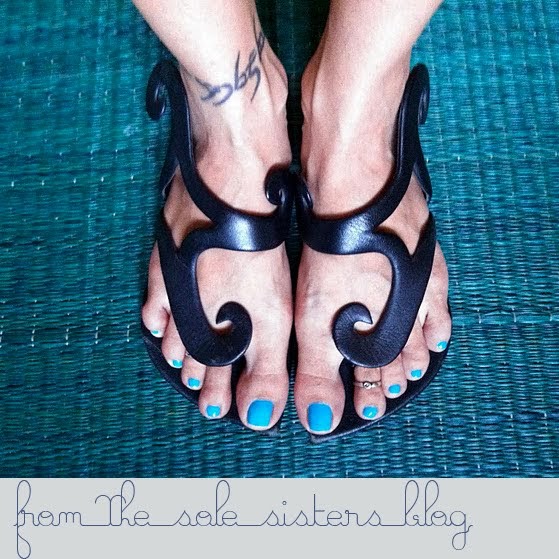 artnlight The Sole Sisters