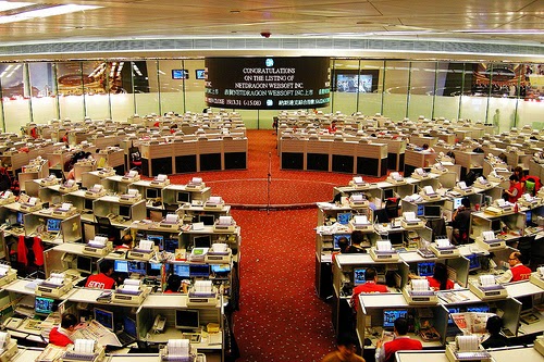 Opsi ekuitas hari perdagangan terakhir