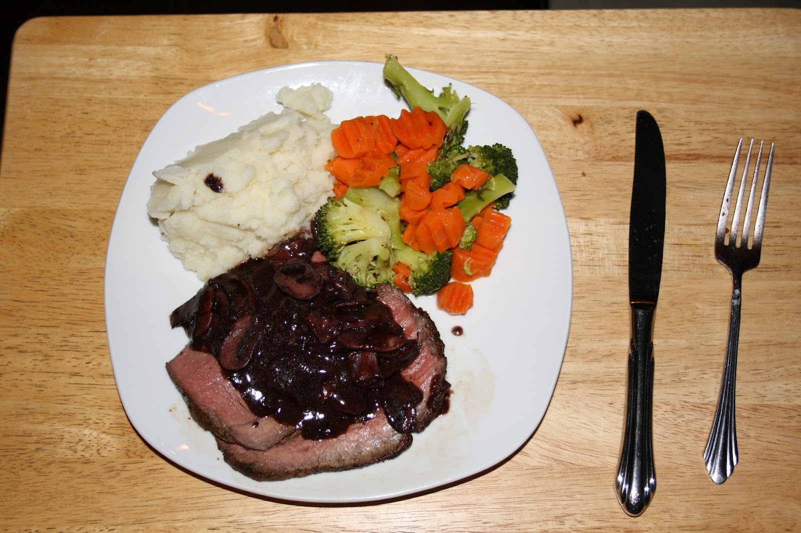 Eat Out In Every Night Roast Beef with Mushroom Red Wine Gravy