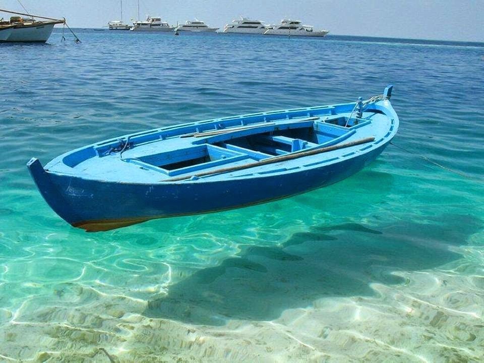 Life Gone Viral Here Are 9 Ordinary Boats That Seem To Float In Mid