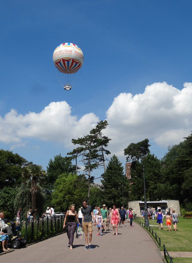 Bournemouth_The_Gardens_Balloon Bournemouth_The_Gardens_Balloon