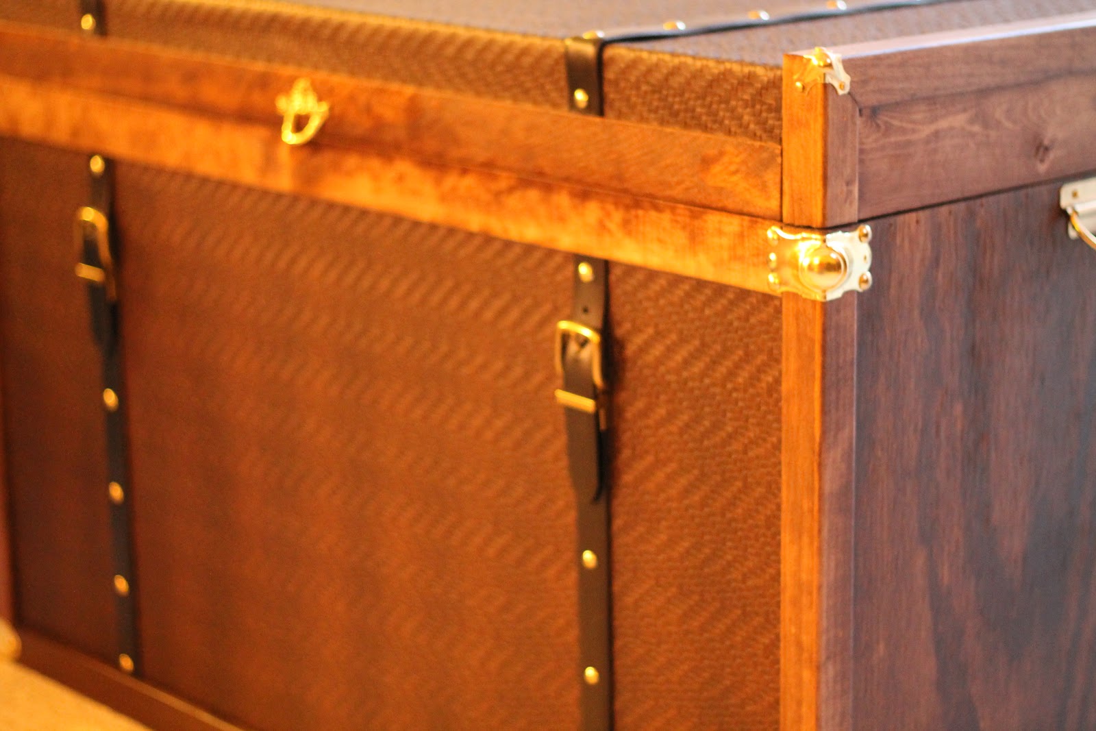 Grounded Wife DIY Vintage Steamer Trunk