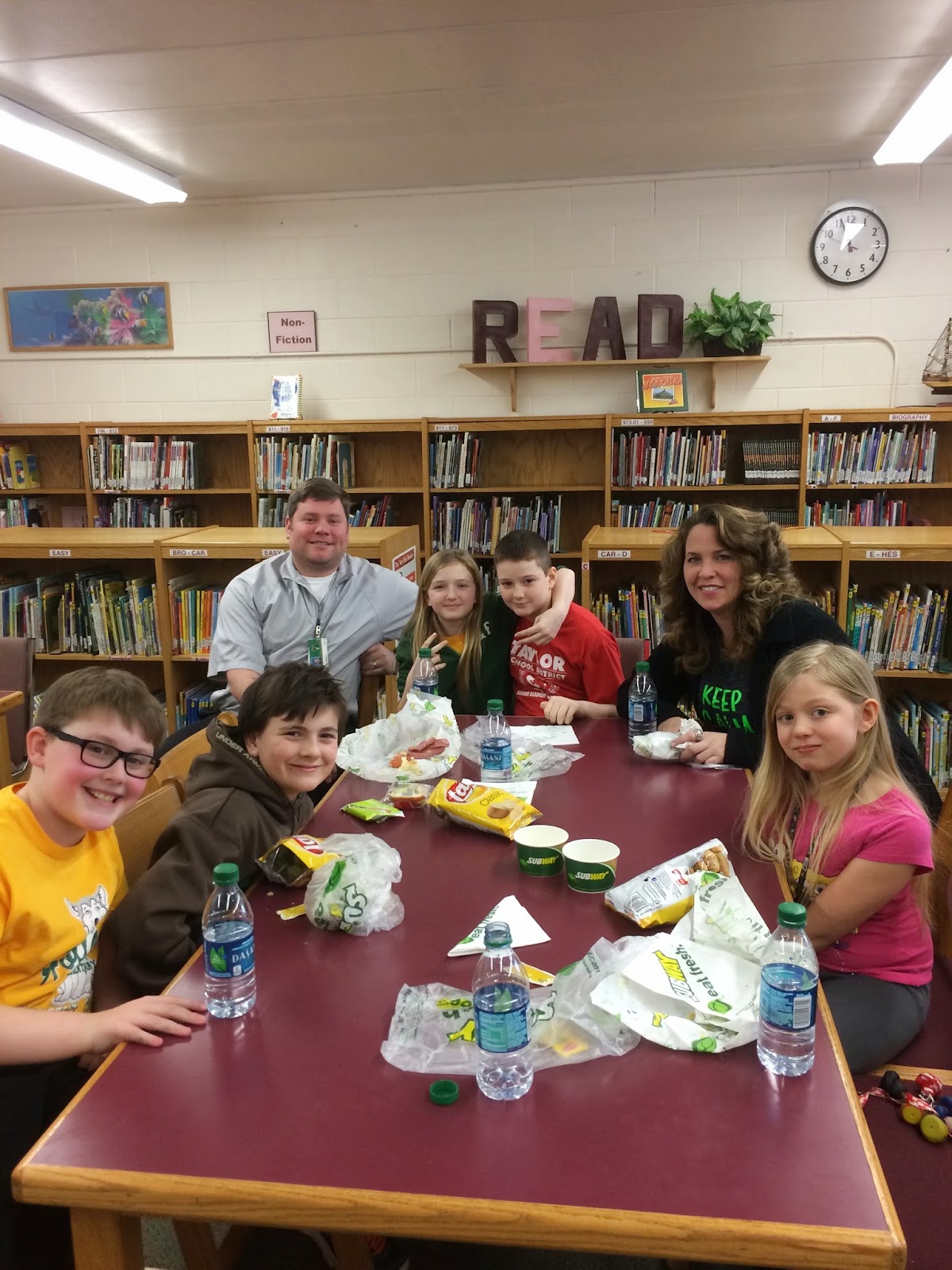 Talking Taylor Schools HOLLAND ELEMENTARY SCHOOL Children raise money