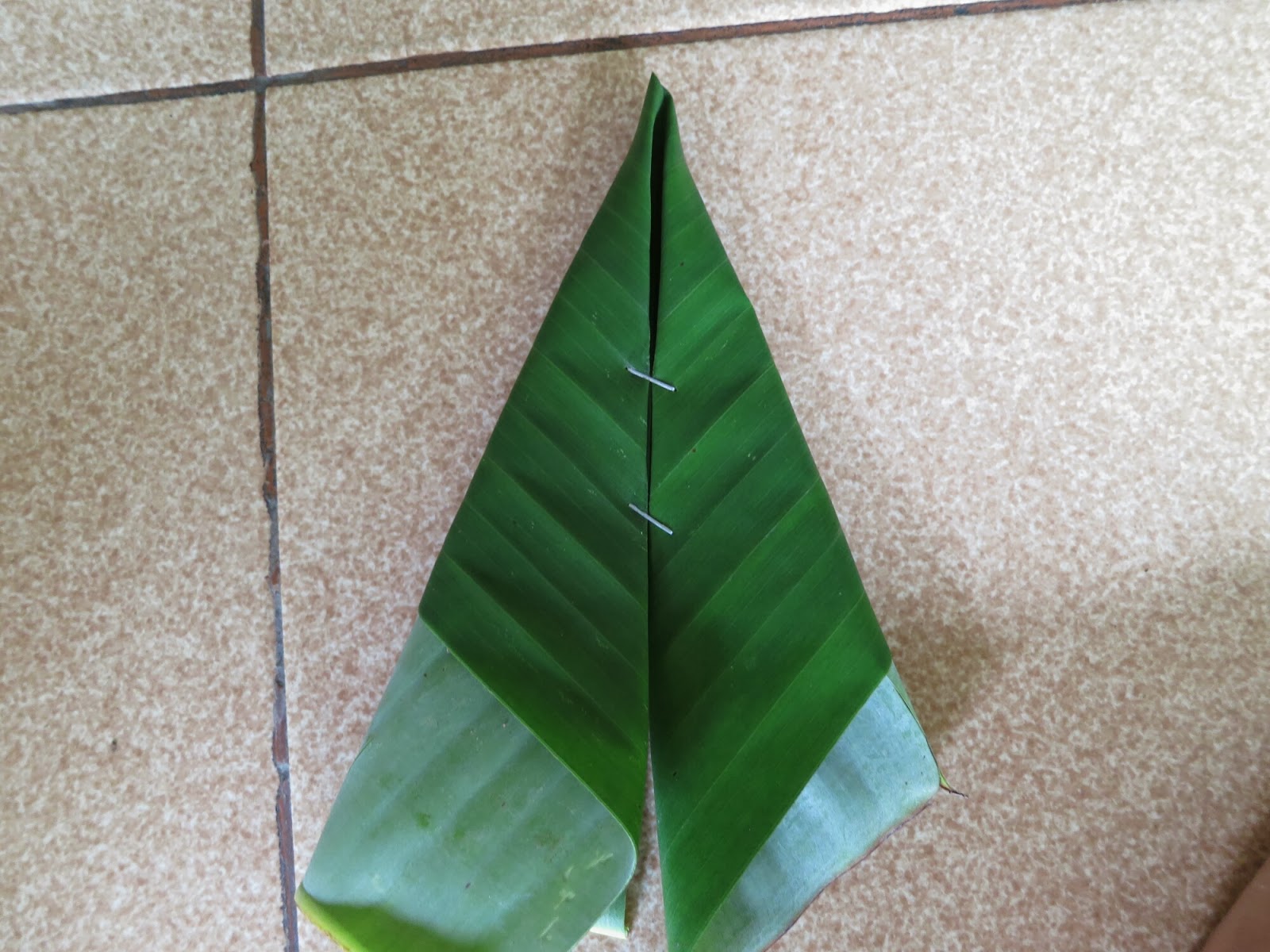 Jaded Crafter Making Krathong banana leaves boat