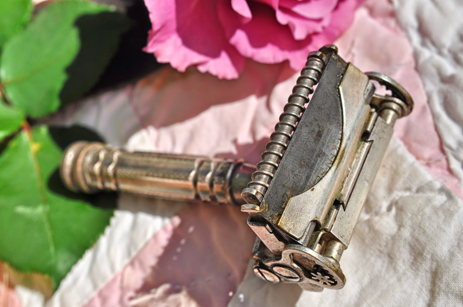 Faith, Grace, and Crafts Vintage Shaving Items