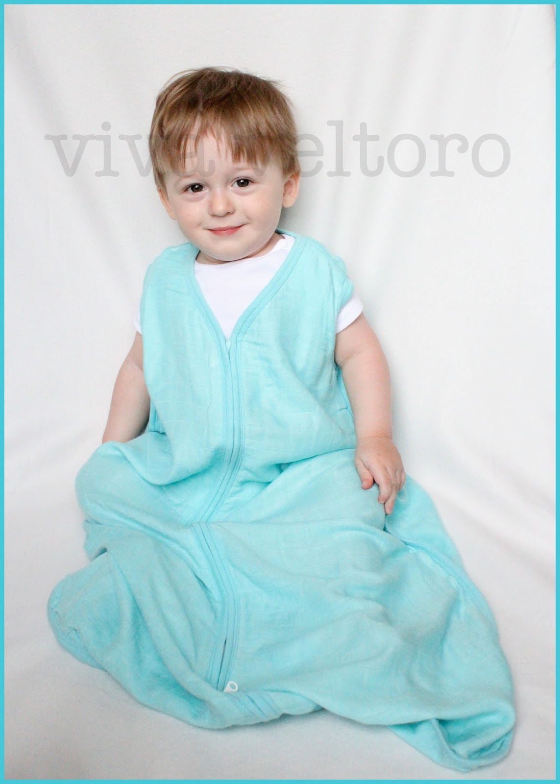 aden + anais Bamboo Sleeping Bag Review! Viva Veltoro