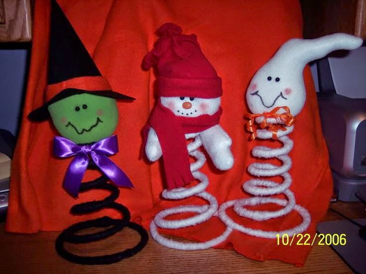 How to Recycle Upcycled Rusty Bed Springs