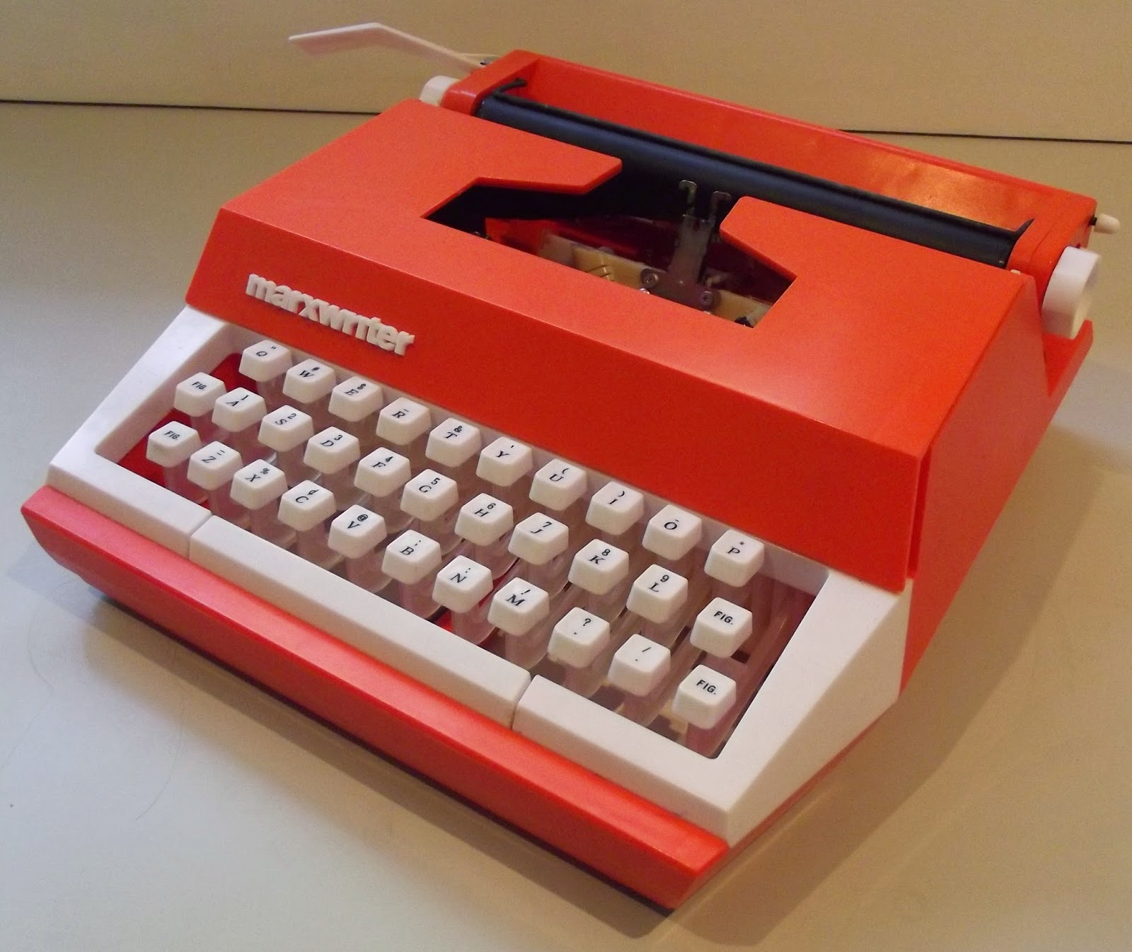 oz.Typewriter Toy Wars over Typewriters Marx takes Buddy L to Court