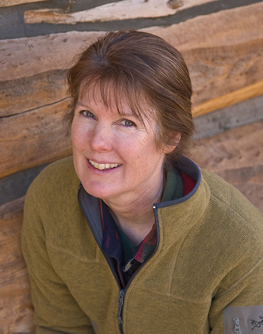 male pet bird names spanish