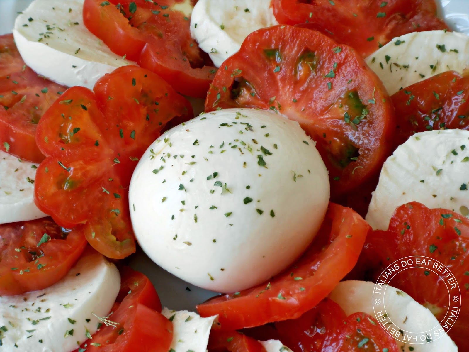 ITALIANS DO EAT BETTER INSALATA CAPRESE