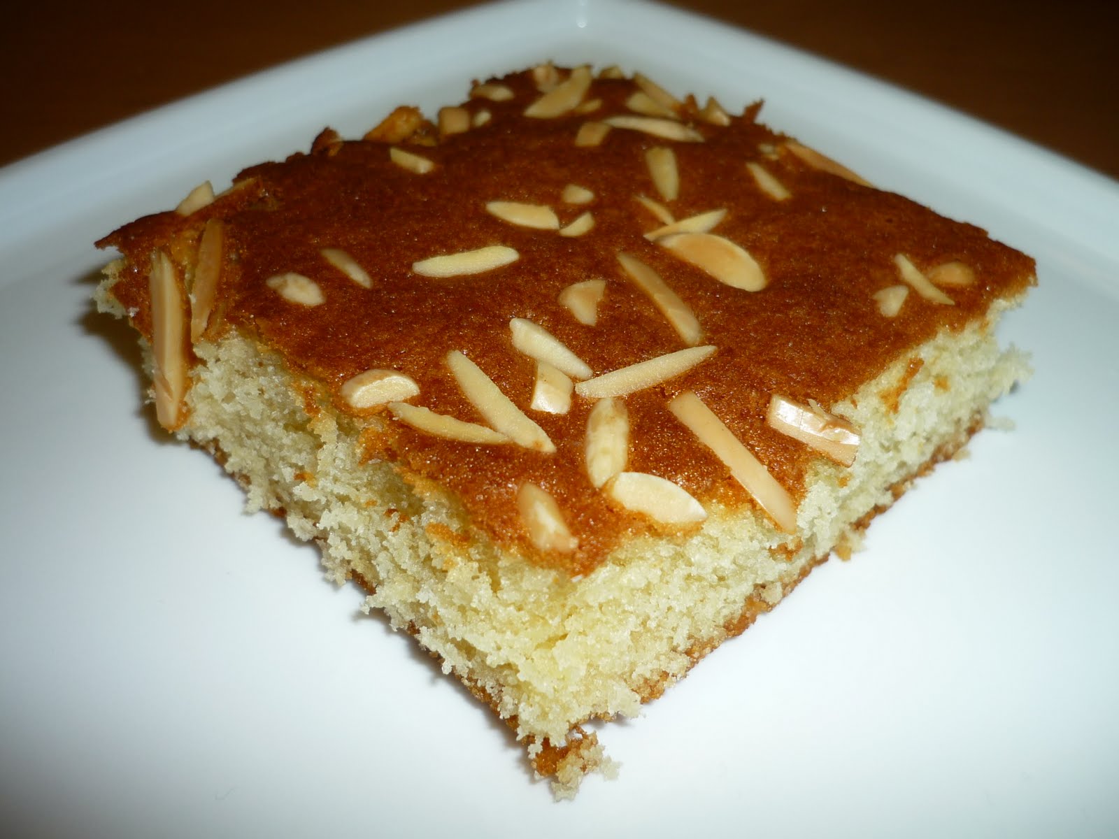 Emel Mutfakta Bademli Kek.