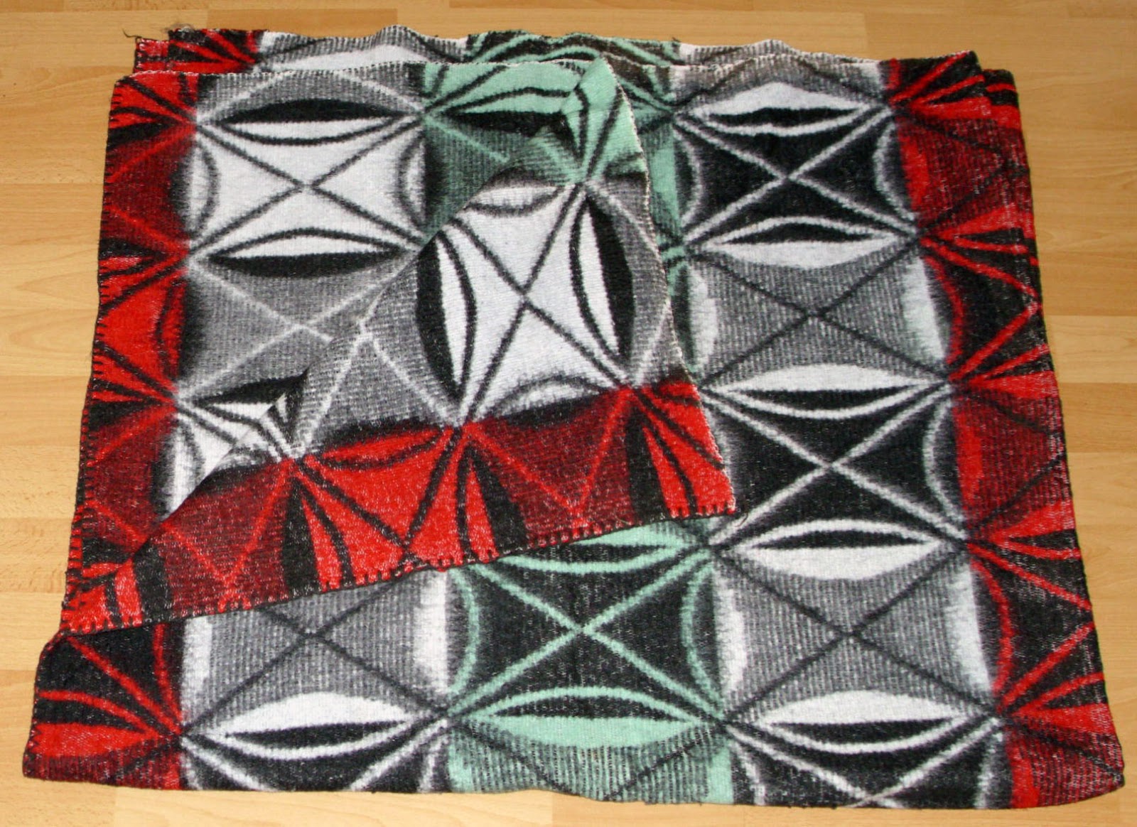 Vintage Retro Blankets Museum Blankets from the '50s, '60s and '70s